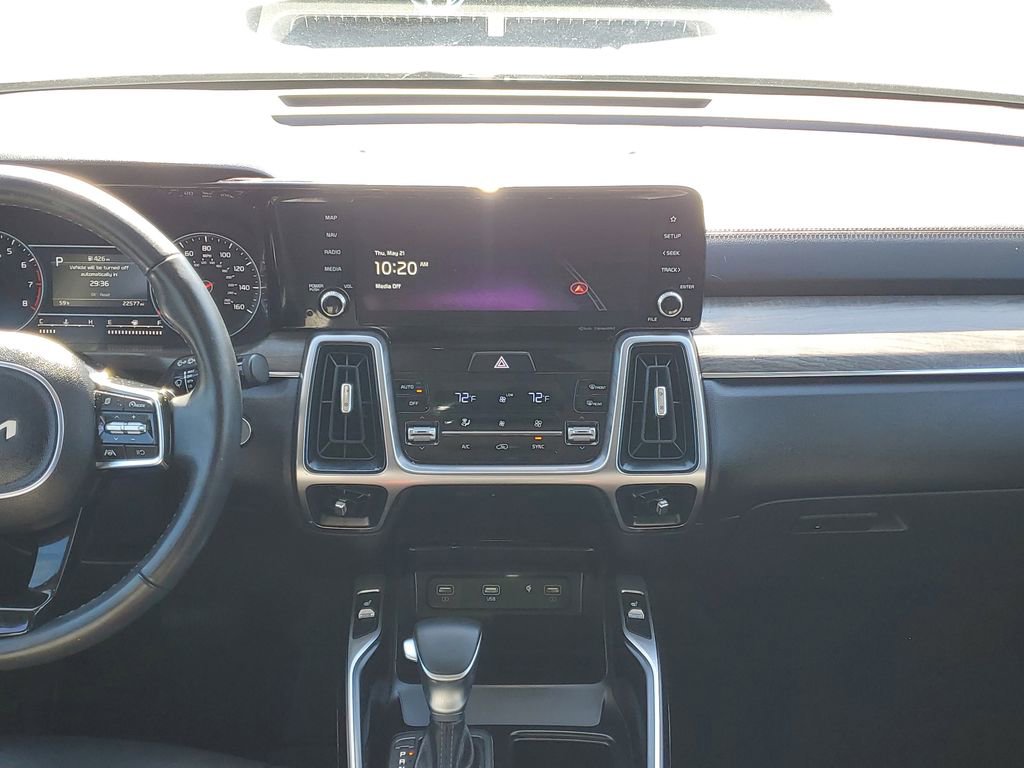 Certified 2023 Kia Sorento S w/ Panoramic Sunroof Package AWD/4WD image 24