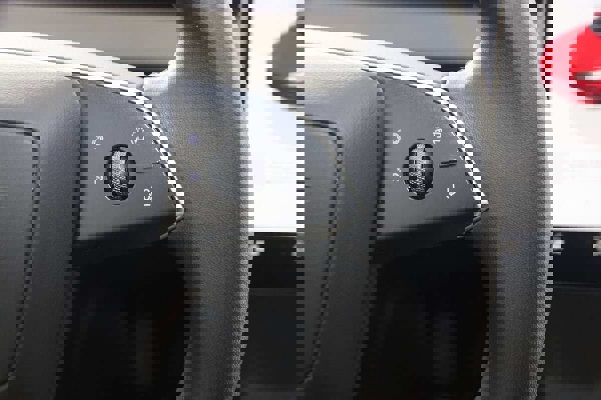 Used 2024 Tesla Model 3 Standard Range image 38