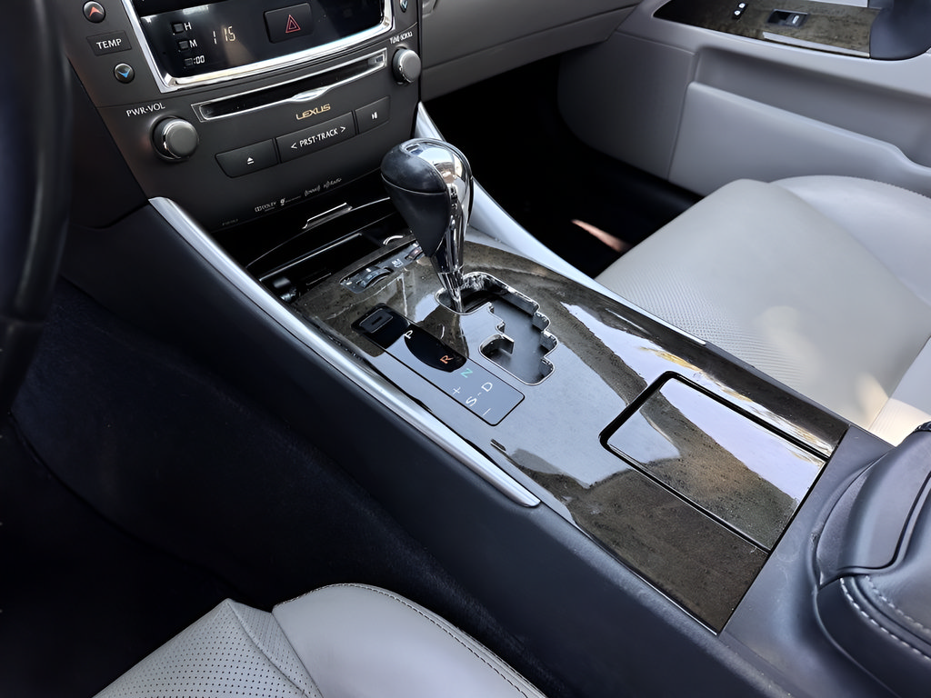 Used 2013 Lexus IS 250 w/ Premium Pkg Value Edition RWD image 11