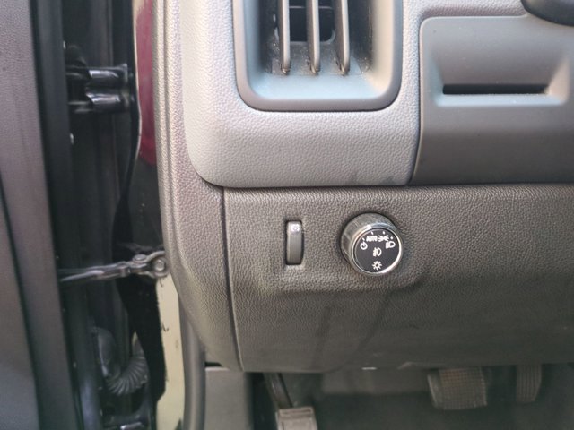 Used 2017 Chevrolet Colorado Z71 w/ LPO, Gearon Divider Package image 13