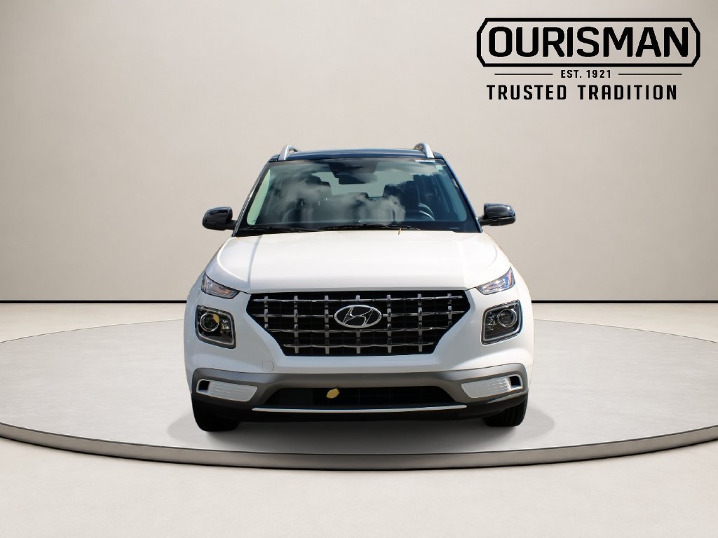Used 2023 Hyundai Venue Limited w/ Cargo Package FWD image 4