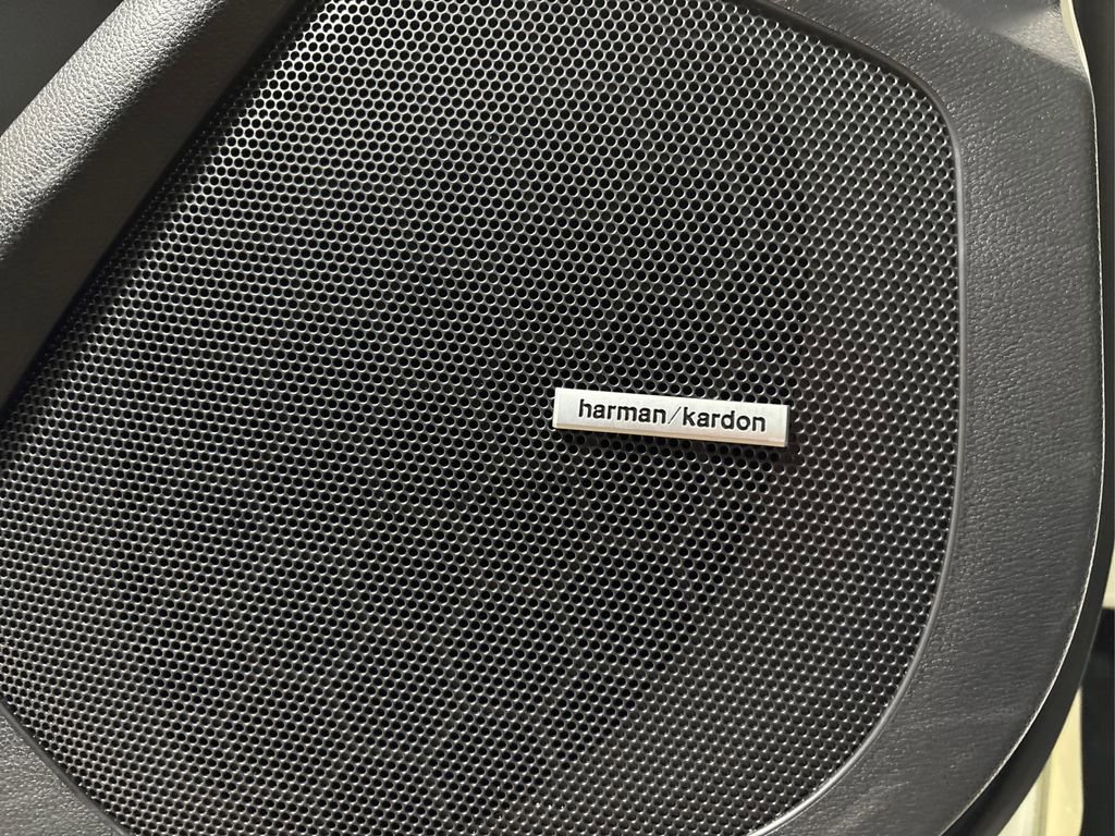 Used 2024 Subaru Ascent Limited w/ Technology Package image 38