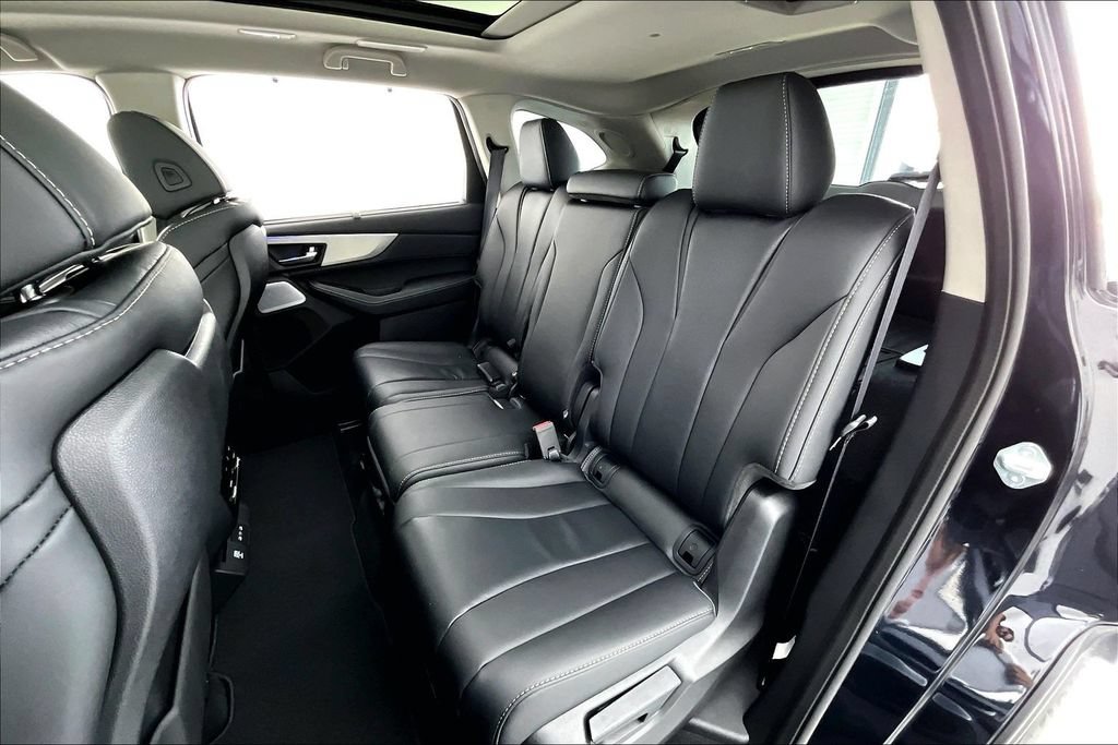 Certified 2026 Acura MDX FWD w/ Technology Package image 32
