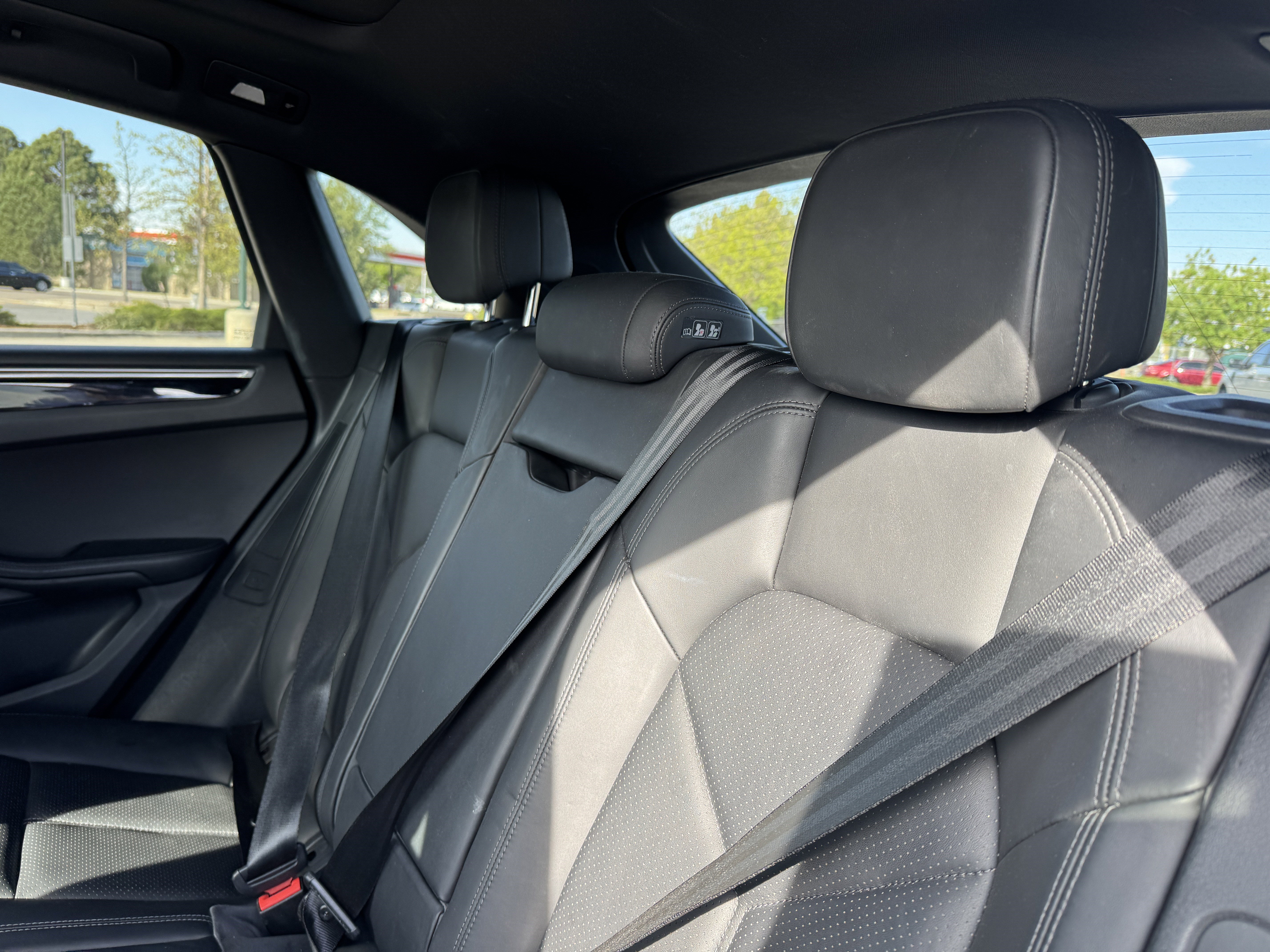 Used 2017 Porsche Macan AWD/4WD image 16