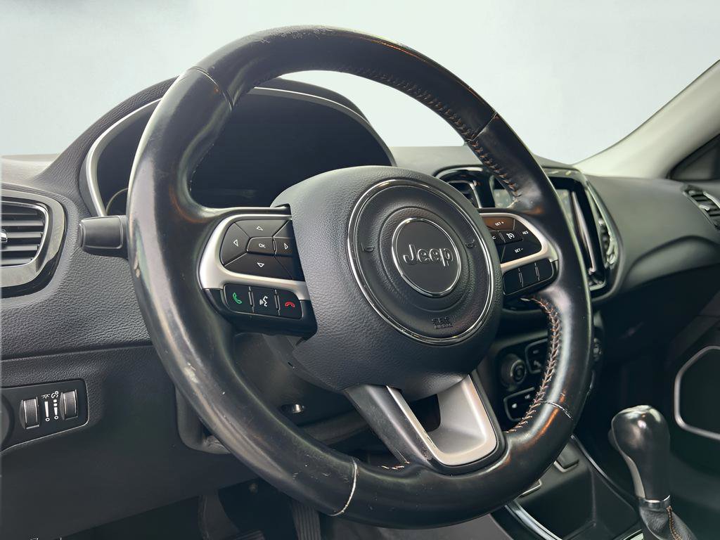 Used 2018 Jeep Compass Limited w/ Safe & Security Group FWD image 37