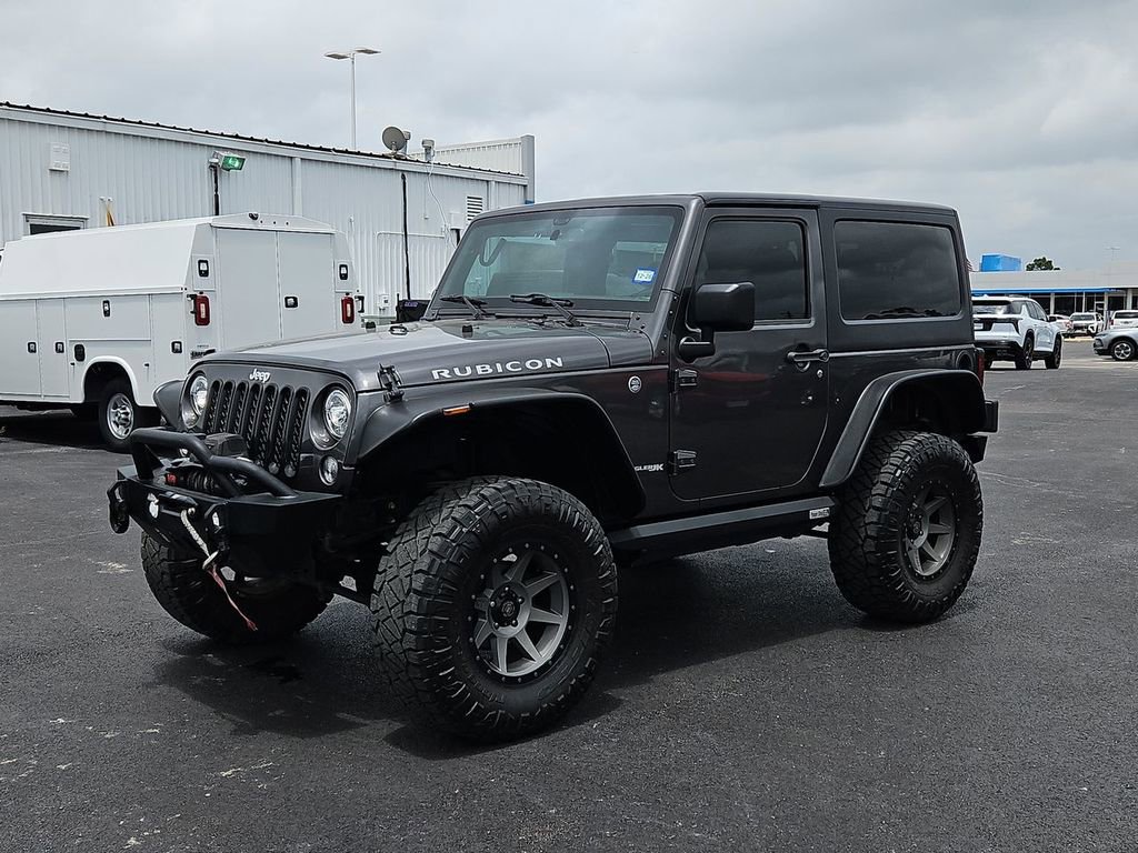 Used 2018 Jeep Wrangler Rubicon w/ Power Convenience Group AWD/4WD image 2