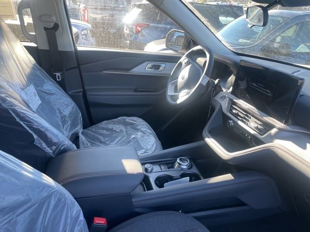 New 2026 Ford Explorer Active image 5