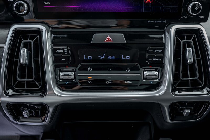 Used 2023 Kia Sorento SX FWD image 14