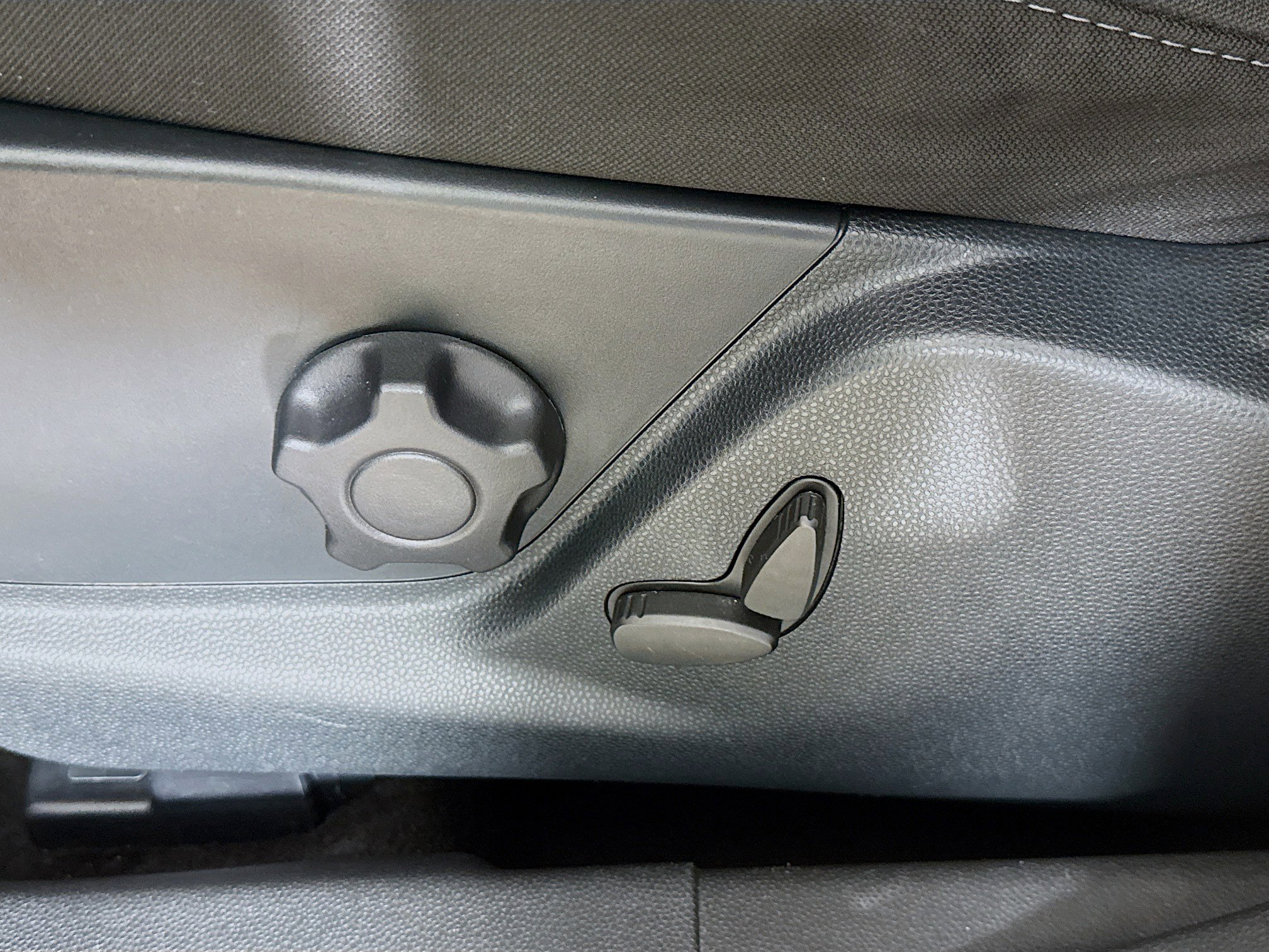 Used 2020 Ford EcoSport SE w/ SE Convenience Package FWD image 22