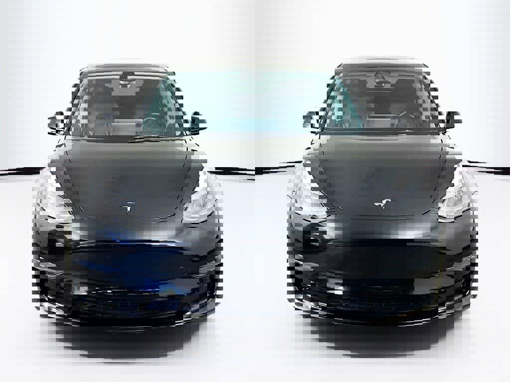Used 2023 Tesla Model 3 Standard Range image 6