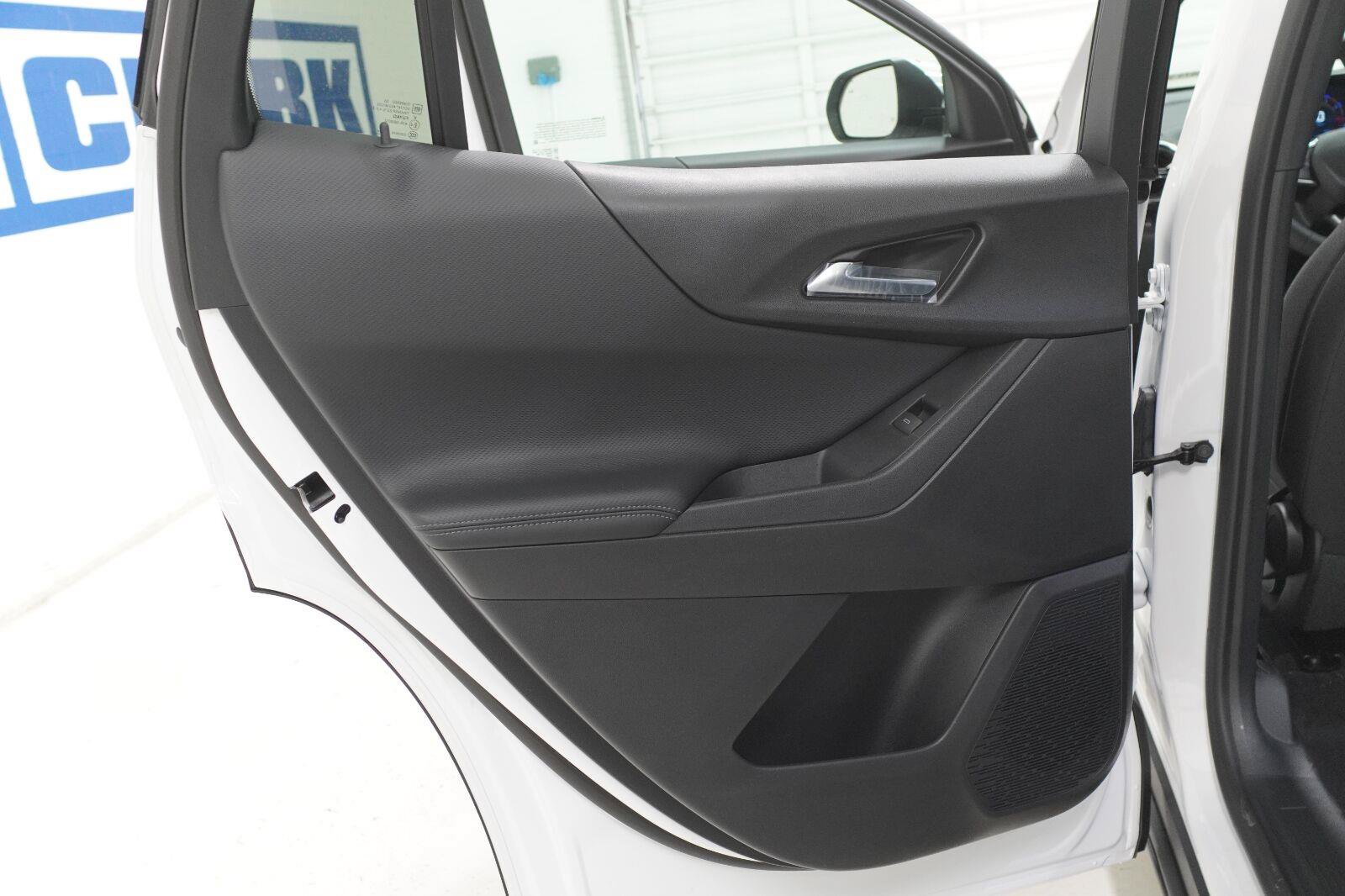 New 2027 Chevrolet Equinox LT FWD image 28