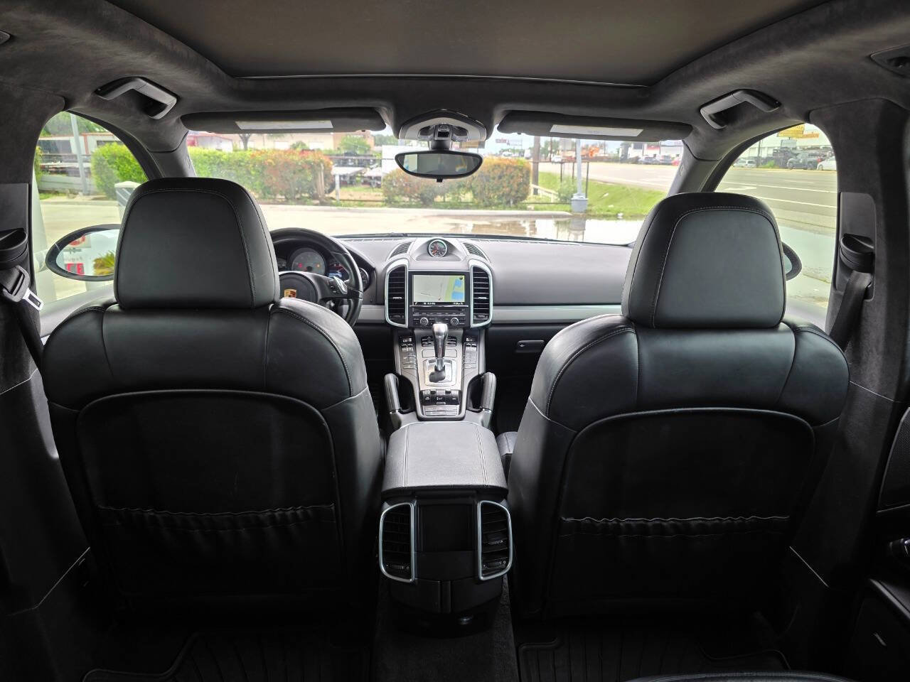 Used 2014 Porsche Cayenne GTS AWD/4WD image 29