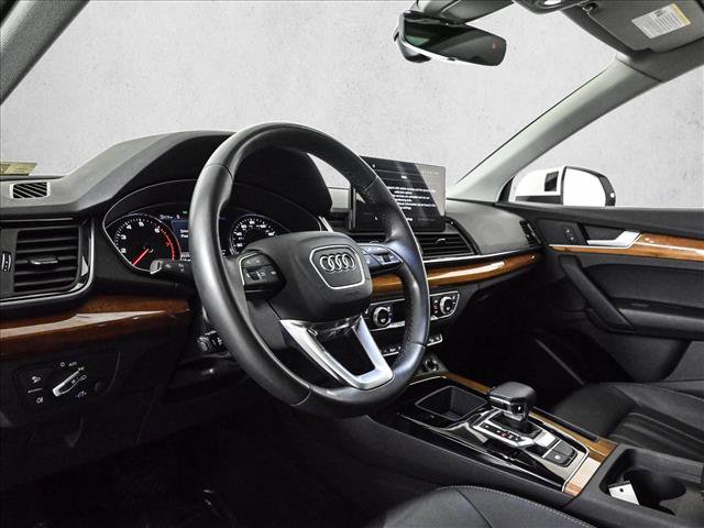 Used 2023 Audi Q5 2.0T Premium w/ Convenience Package image 10