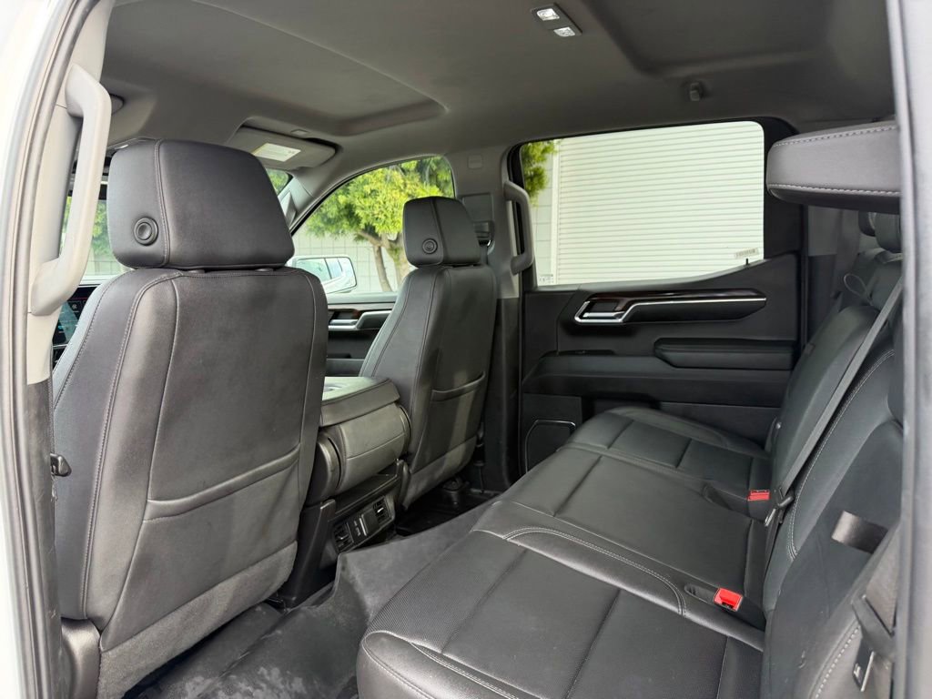 Used 2024 GMC Sierra 1500 SLT image 17