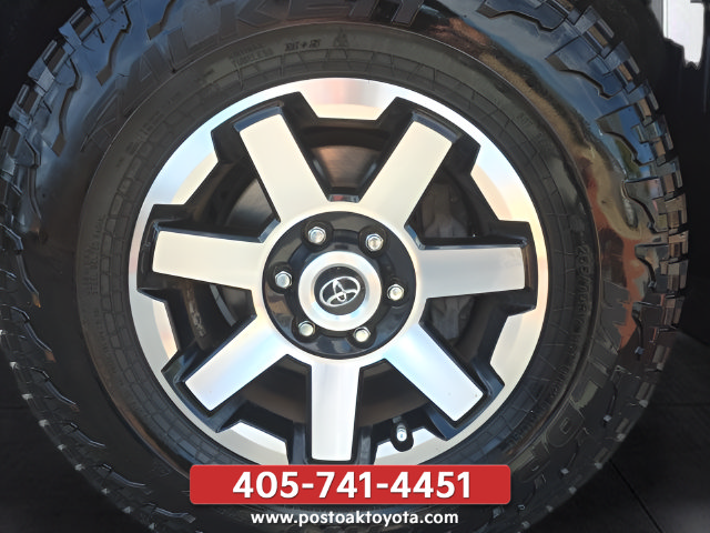 Used 2017 Toyota 4Runner TRD Off-Road Premium AWD/4WD image 36
