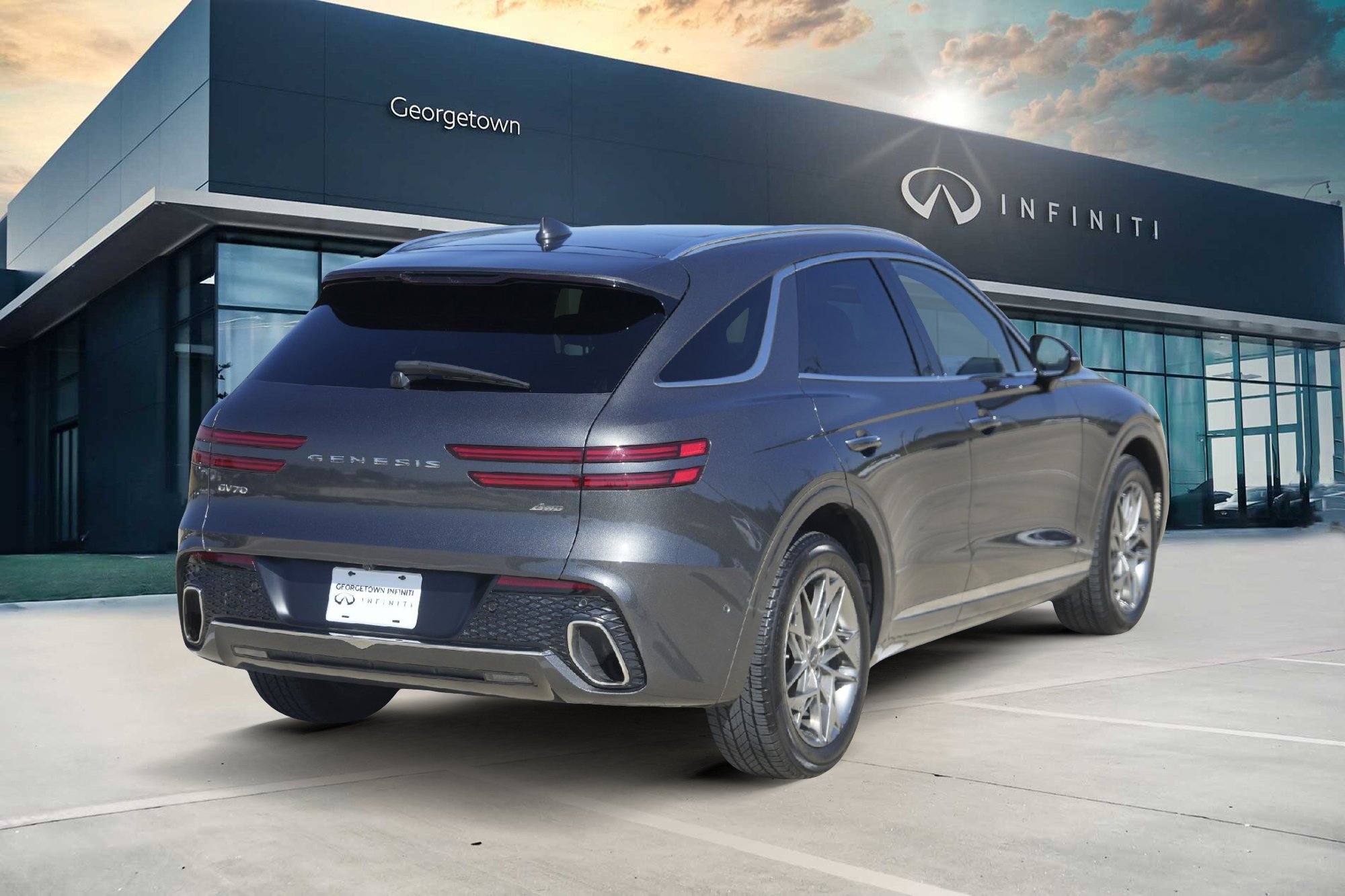 Used 2022 Genesis GV70 2.5T w/ Advanced Package image 5