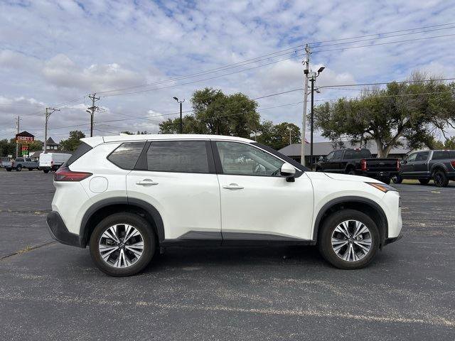 Used 2023 Nissan Rogue SV image 4