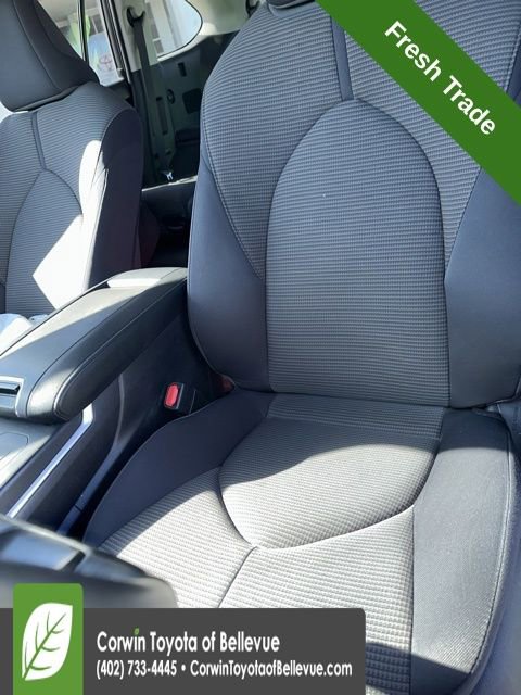 Used 2023 Toyota Highlander LE image 11