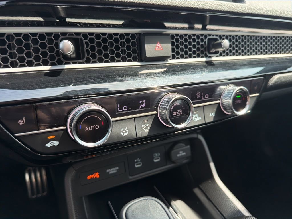 Certified 2025 Honda Civic Sport Touring image 33