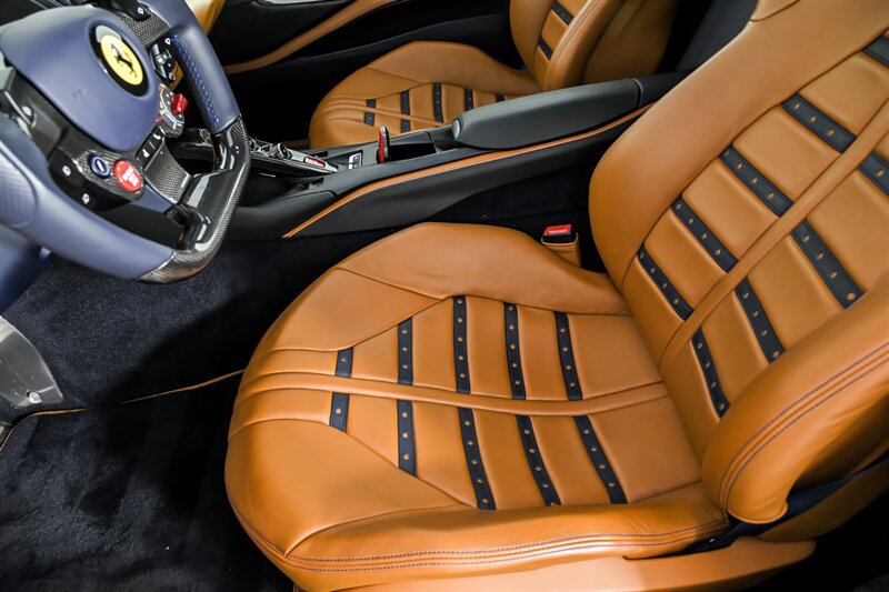 Used 2023 Ferrari 812 GTS RWD image 25