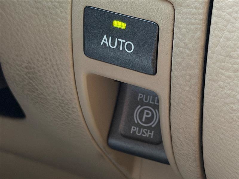 Used 2007 Lexus LS 460 RWD image 40