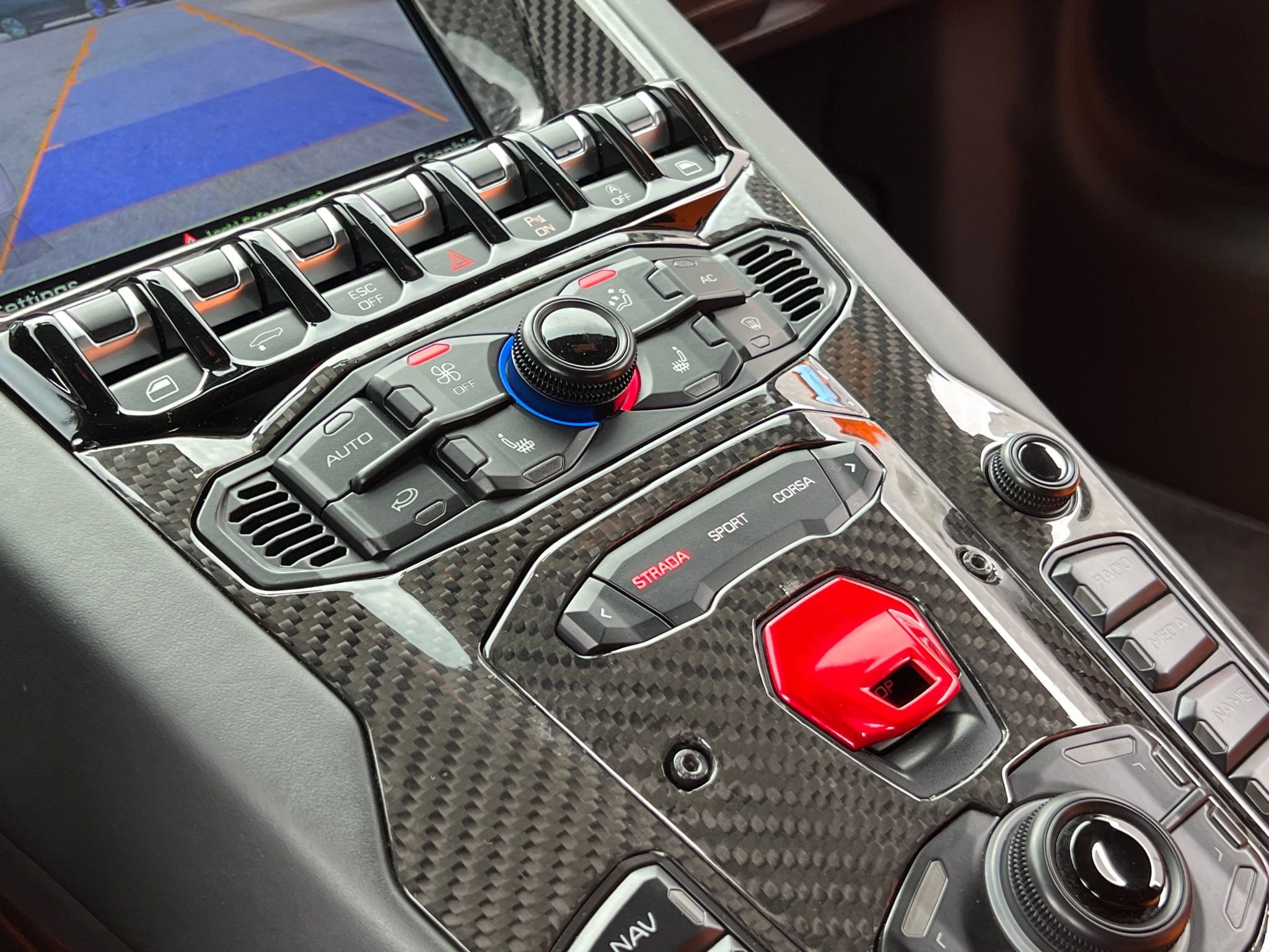 Used 2014 Lamborghini Aventador LP 700-4 image 23