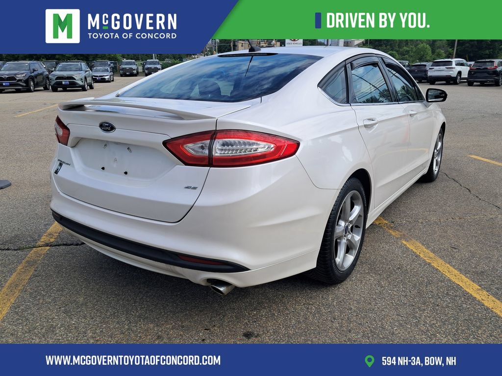 Used 2014 Ford Fusion SE w/ Equipment Group 201A FWD image 3