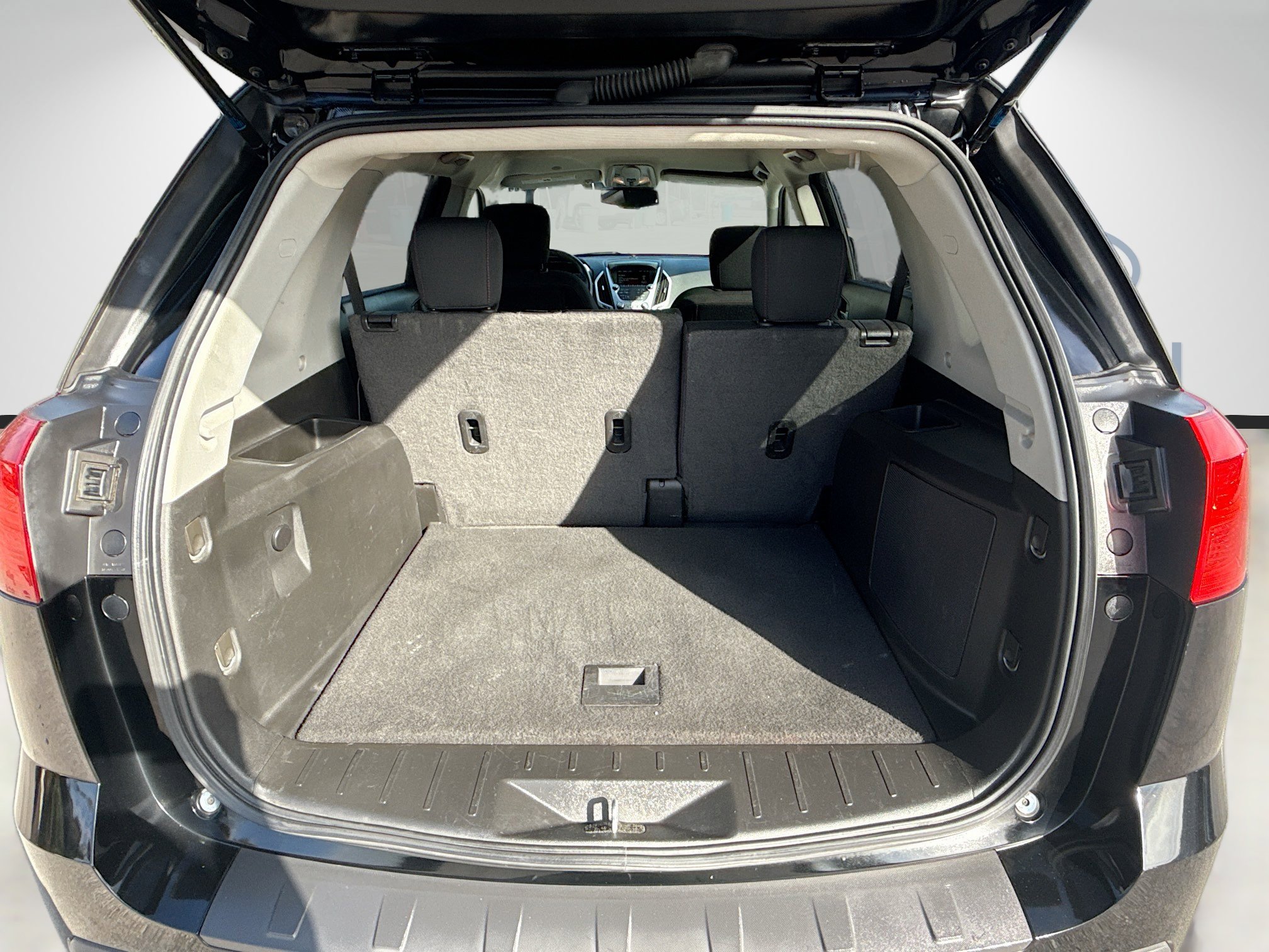 Used 2015 GMC Terrain SLE image 22