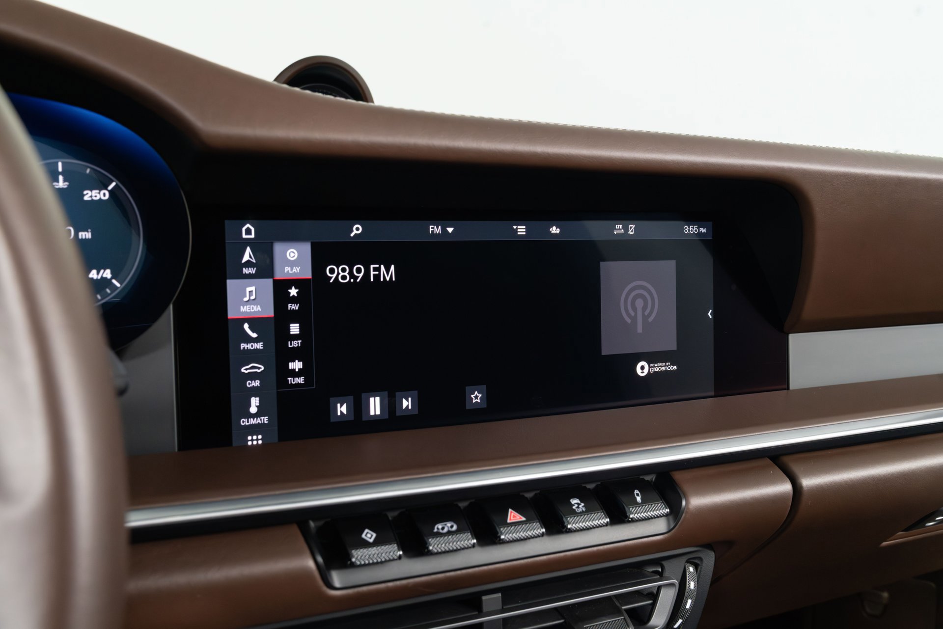 Used 2021 Porsche 911 Targa 4S image 44