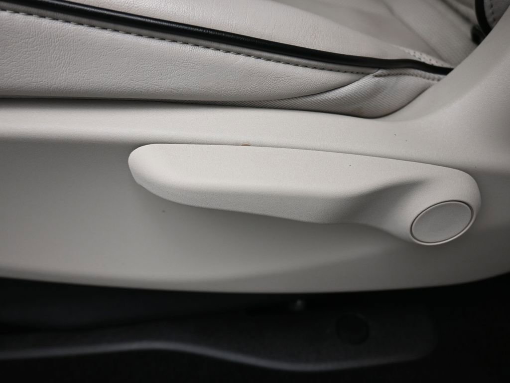 Used 2020 Chrysler Pacifica Limited w/ Advanced Safetytec Group image 37