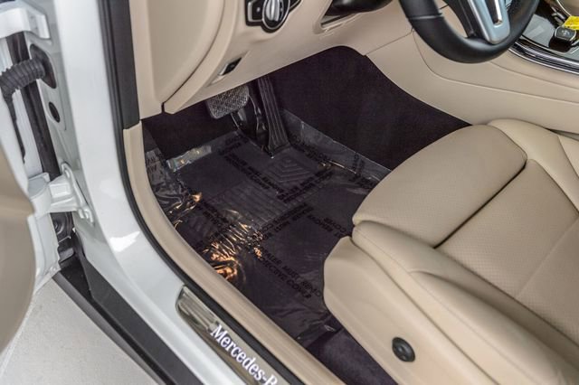 Used 2021 Mercedes-Benz GLC 300 4MATIC image 43