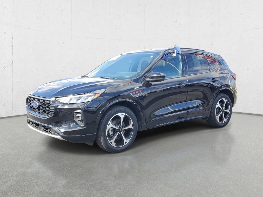 Certified 2024 Ford Escape ST-Line Select w/ Tech Pack #2 image 4