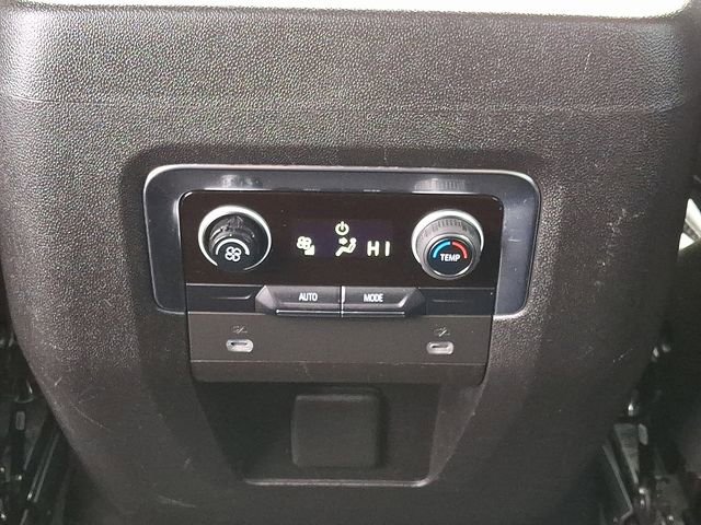 Used 2022 Chevrolet Suburban LT image 27