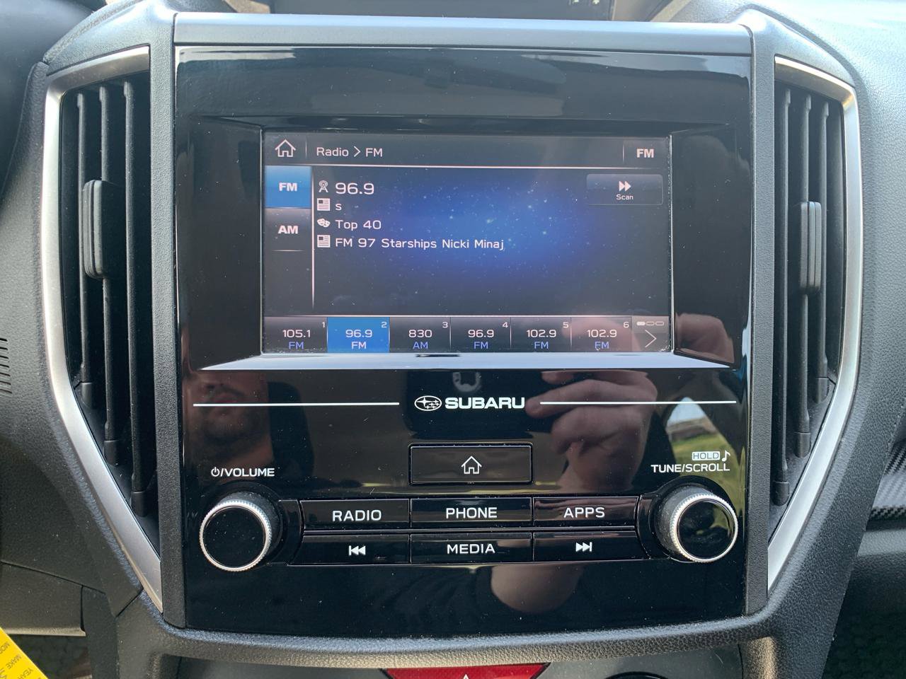 Used 2017 Subaru Impreza 2.0i Premium image 12