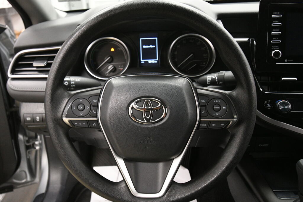 Used 2023 Toyota Camry LE FWD image 13