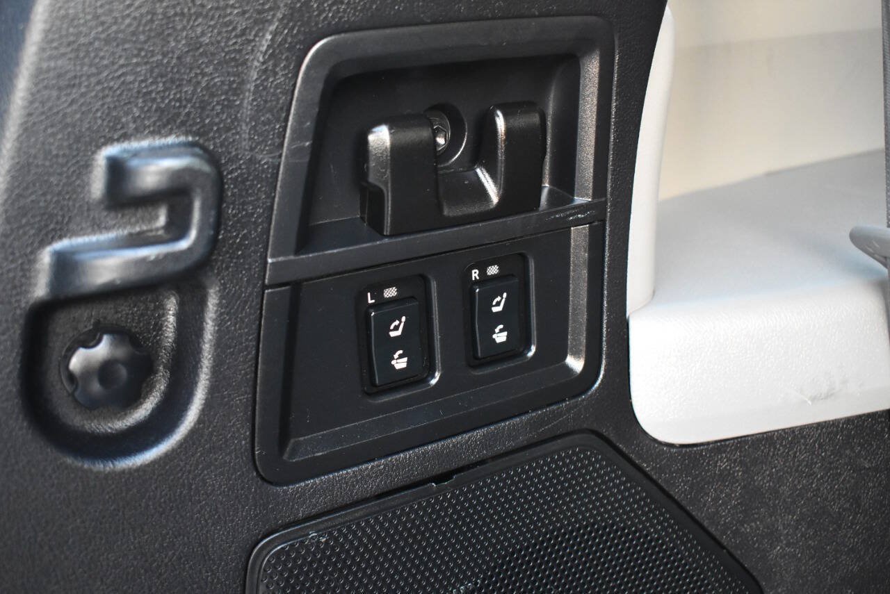 Used 2013 Toyota Sequoia Platinum AWD/4WD image 66