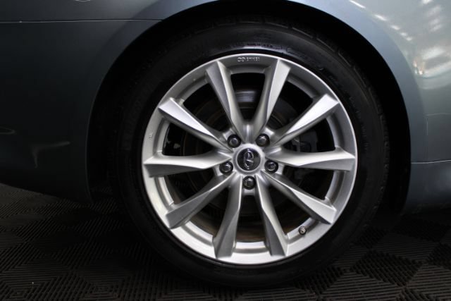 Used 2015 INFINITI Q60 Convertible w/ Premium Package RWD image 10
