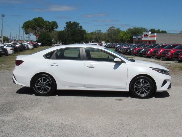 Used 2024 Kia Forte LXS image 2