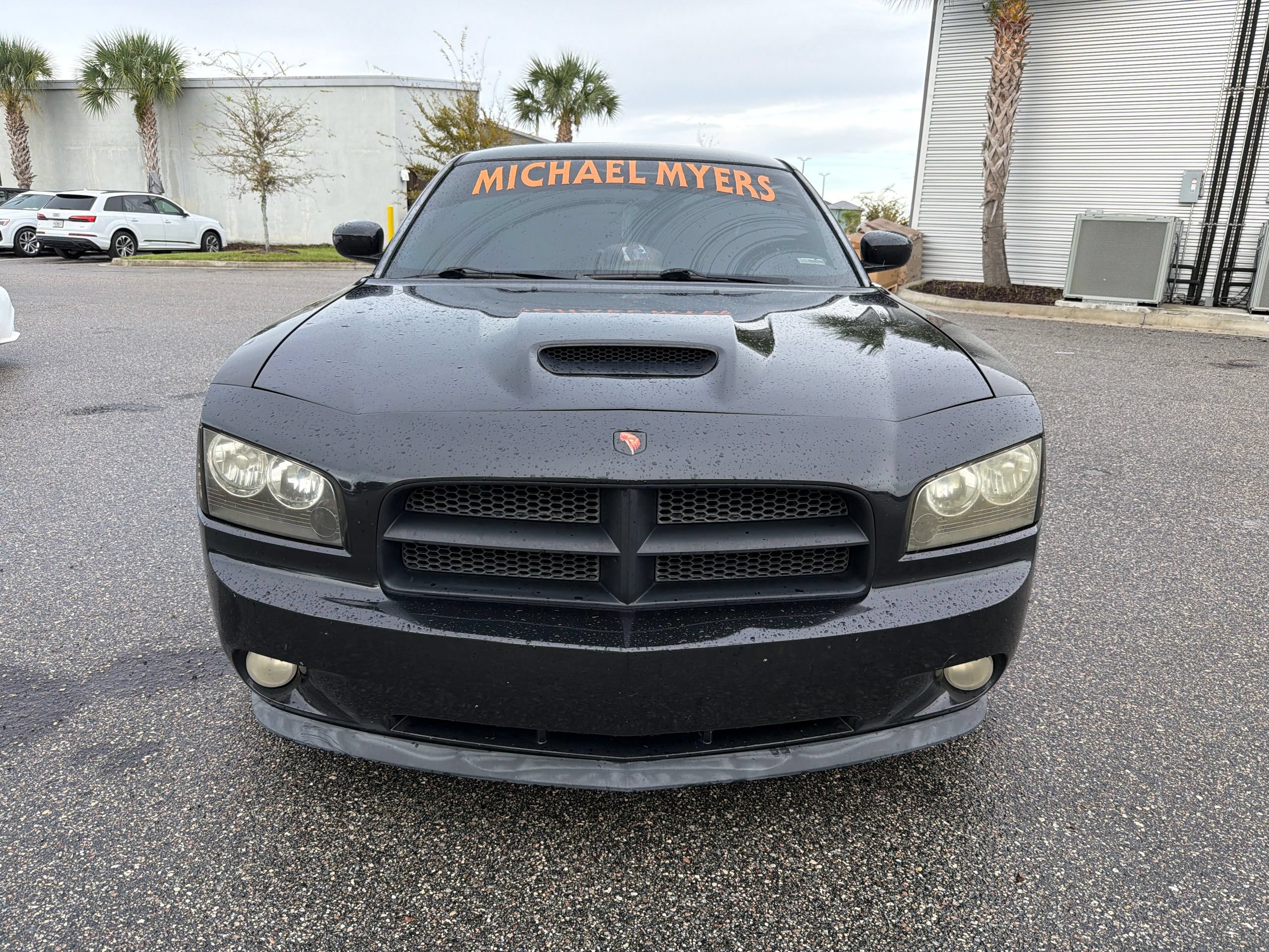 Used 2010 Dodge Charger RWD image 2