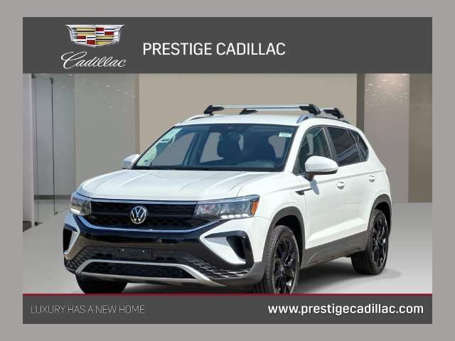 Used 2023 Volkswagen Taos SE w/ Black Wheel Package AWD/4WD image 1