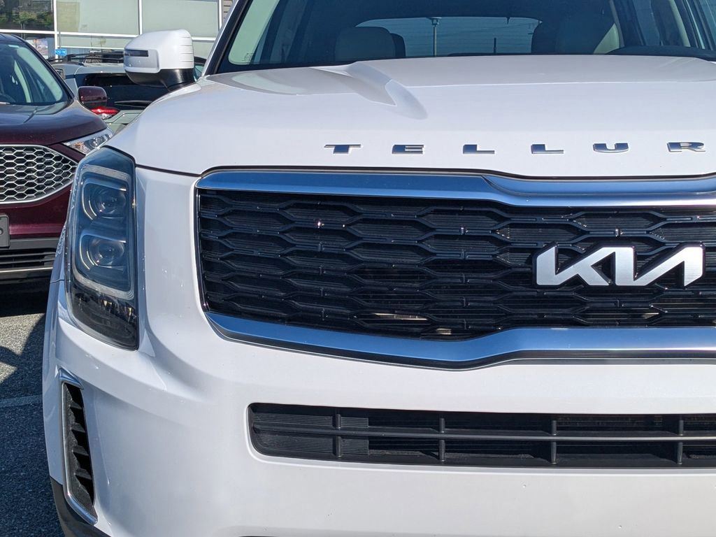 Used 2022 Kia Telluride EX w/ EX Premium Package FWD image 8