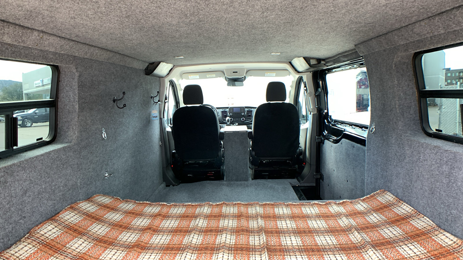 Used 2023 Ford Transit 150 Low Roof AWD w/ Exterior Upgrade Package image 25