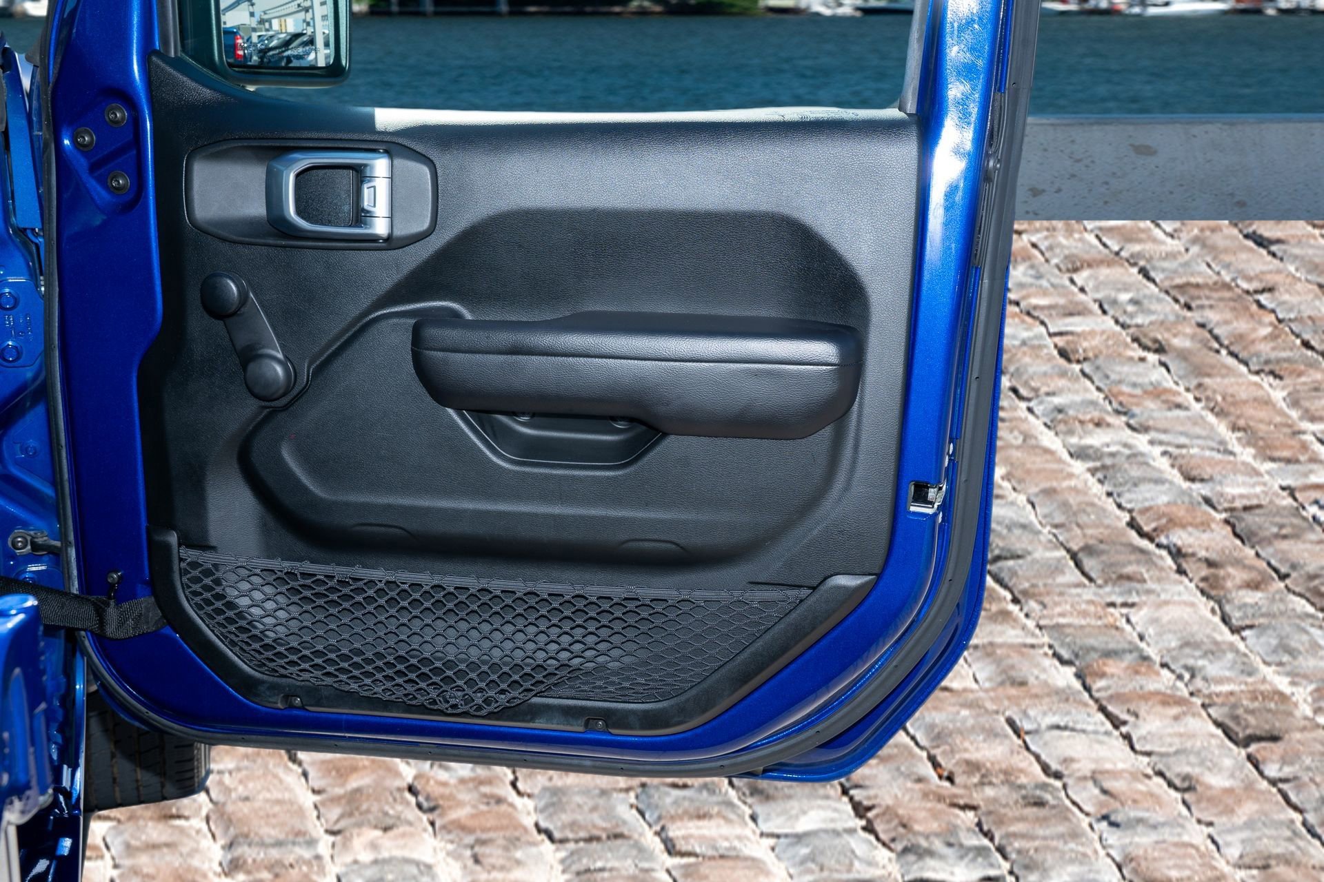 Used 2018 Jeep Wrangler Unlimited Sport image 12