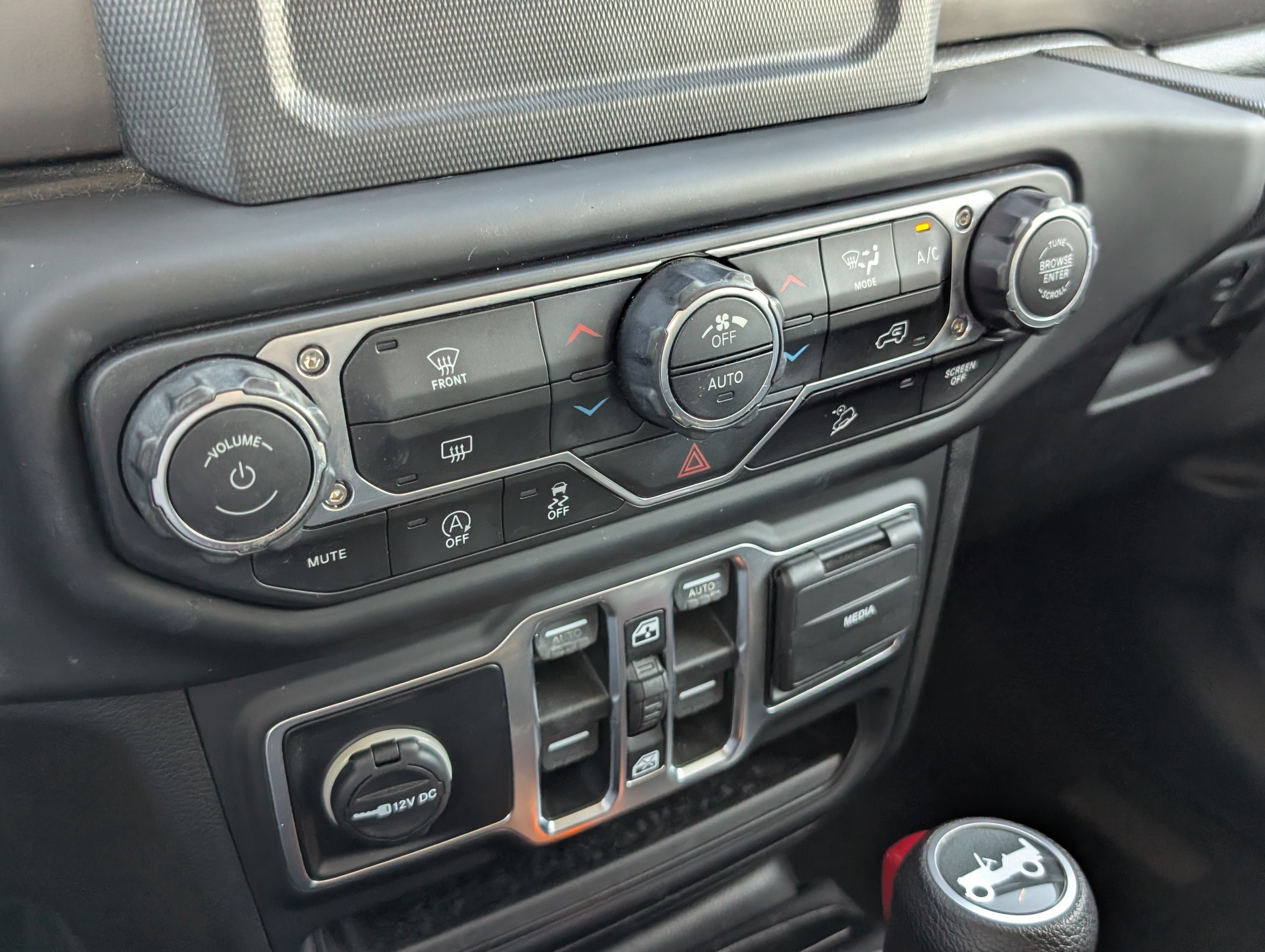 Used 2019 Jeep Wrangler Unlimited Sport S AWD/4WD image 18