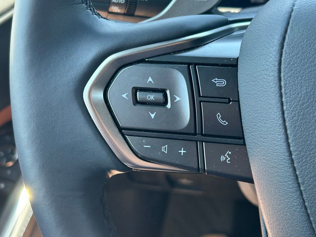 Used 2025 Lexus GX 550 AWD/4WD image 42