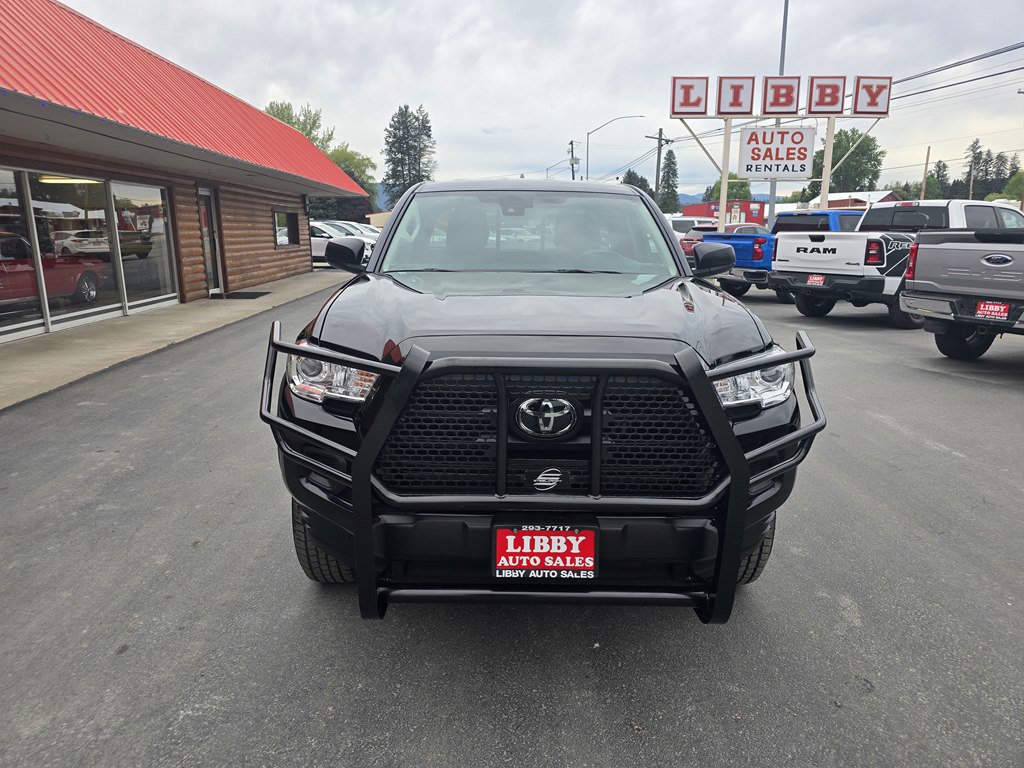 Used 2022 Toyota Tacoma SR w/ SX Package AWD/4WD image 2