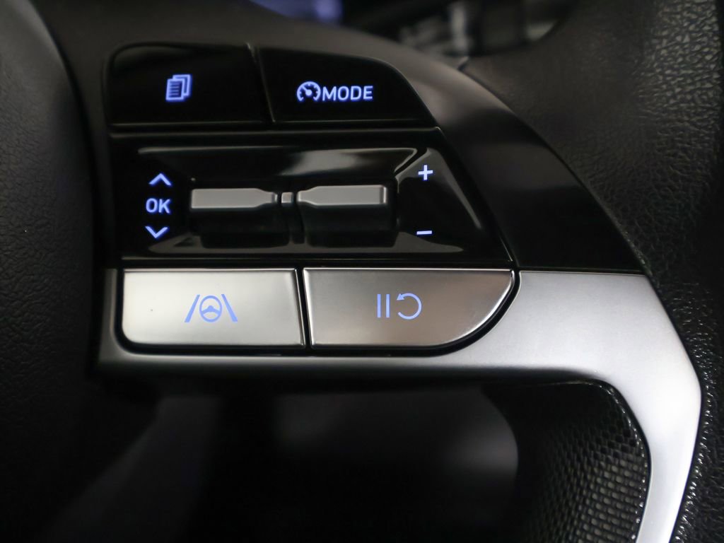 Used 2023 Hyundai Elantra SEL w/ Cargo Package image 35