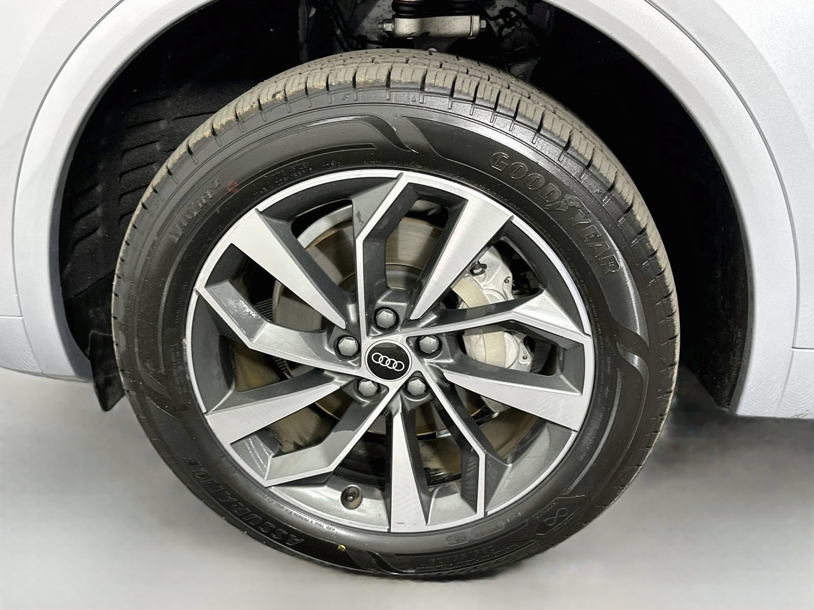 Used 2023 Audi Q5 2.0T Premium w/ Convenience Package AWD/4WD image 32