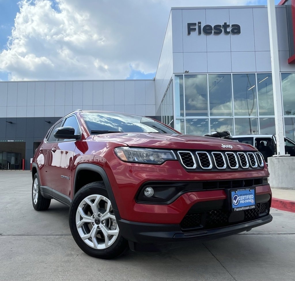 Used 2025 Jeep Compass Latitude