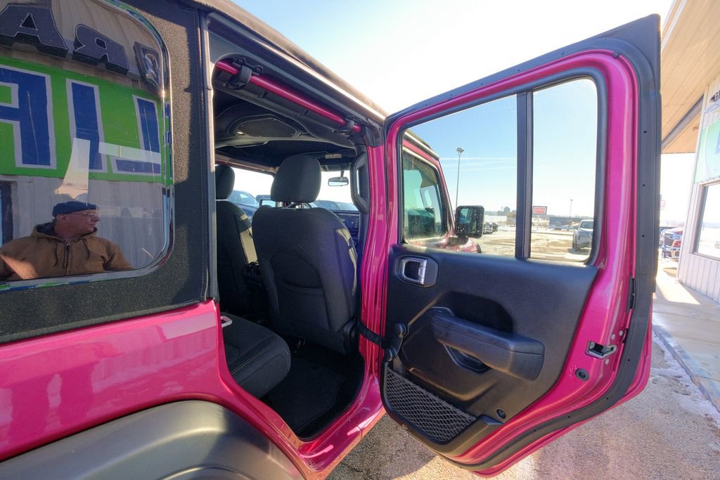 Used 2024 Jeep Wrangler Sport image 16